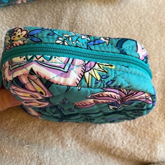 Vera Bradley 3-Piece Cosmetic Set NWT - Picture 11 of 16